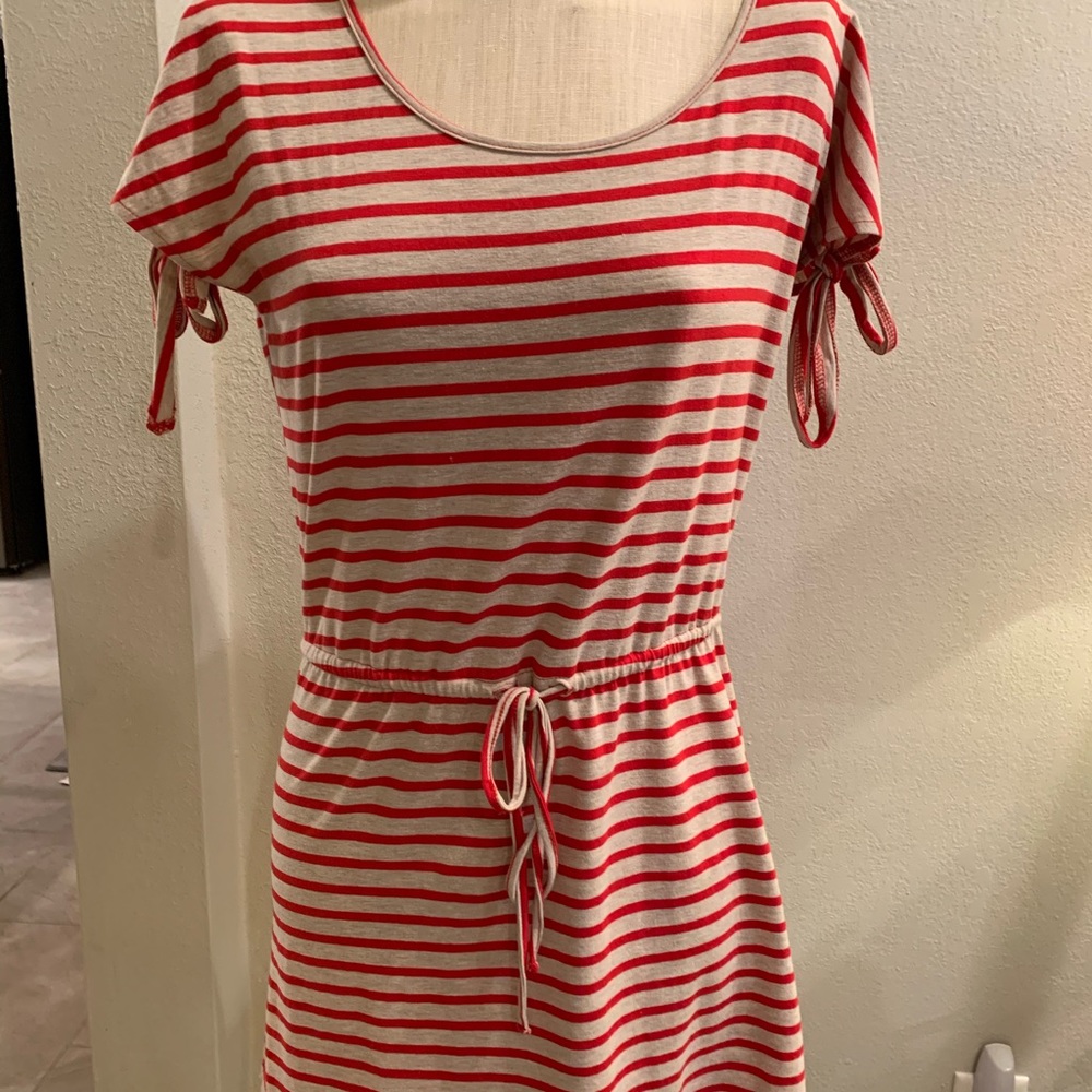 Red Stripe Casual Dress with Ties on Sleevees